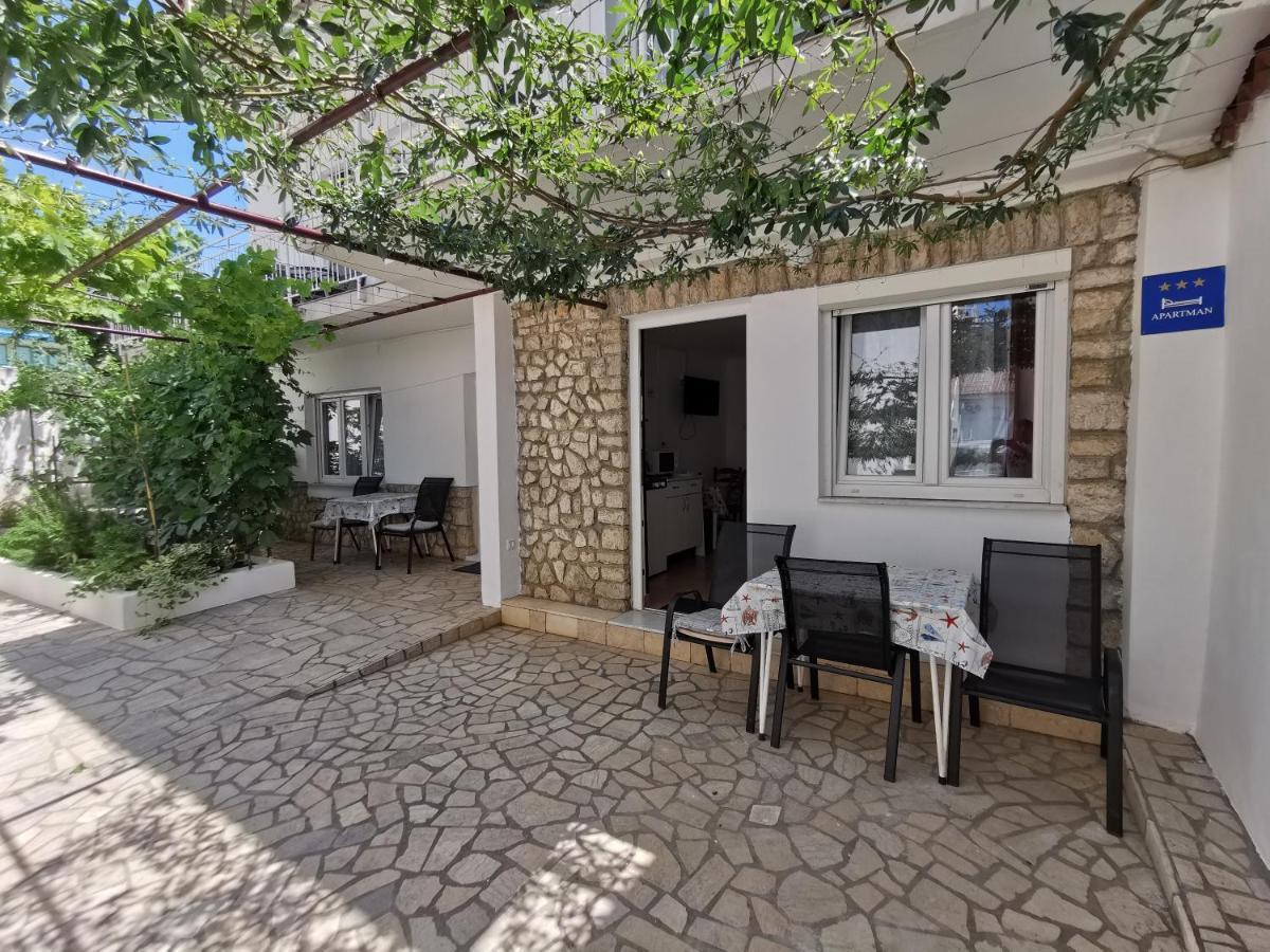 סלצה Studio Apartments Jasminka מראה חיצוני תמונה