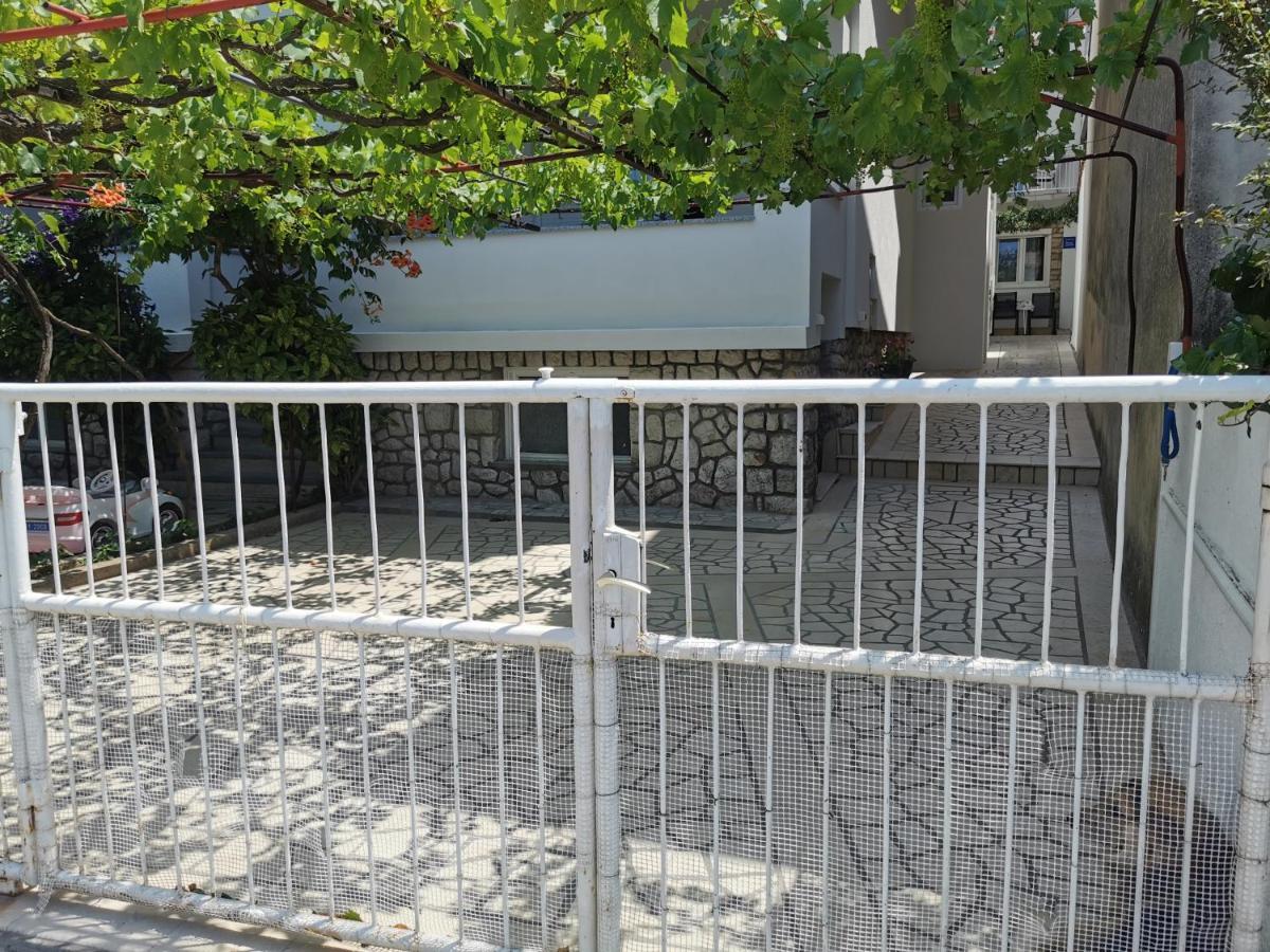סלצה Studio Apartments Jasminka מראה חיצוני תמונה