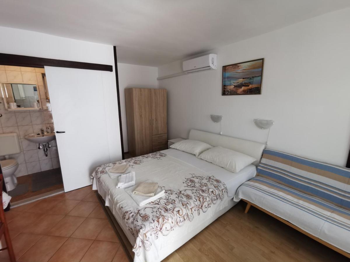 סלצה Studio Apartments Jasminka מראה חיצוני תמונה