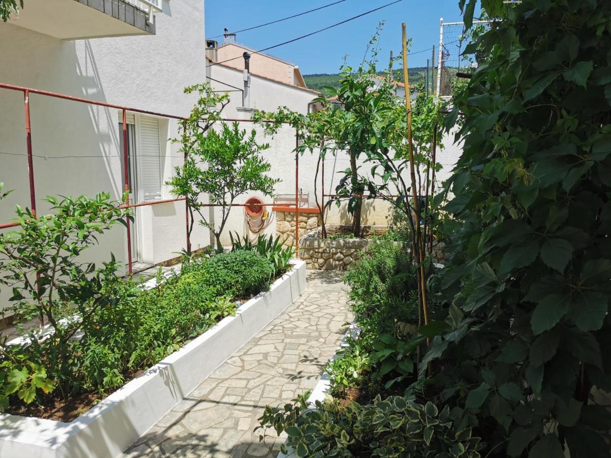 סלצה Studio Apartments Jasminka מראה חיצוני תמונה
